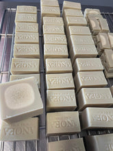 Carregar imagem no visualizador da galeria, Savon Creme de Tamanu by Anoea Bora Bora
