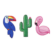 Carregar imagem no visualizador da galeria, Product Front: Sunnylife Games/Activities Badges Tropical
