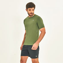 Carregar imagem no visualizador da galeria, T-Shirt Sport Fit Verde Militar UPF50+
