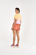 Carregar imagem no visualizador da galeria, T-Shirt Sunset Amarelo Amber
