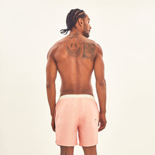 Carregar imagem no visualizador da galeria, Model Back: Uv Line Bermuda / Short Pour Homme Shorts Boxer Rose Upf50+
