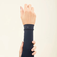 Carregar imagem no visualizador da galeria, Image 05: Uv Line Gants Sun-Protection Sleeve Navy Upf50+
