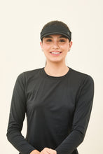 Carregar imagem no visualizador da galeria, Model Front: Uv Line Visière Visor Elastic Preto Upf50+
