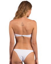 Carregar imagem no visualizador da galeria, Set Bora-White Bandeau-Joy Leblon
