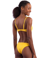 Carregar imagem no visualizador da galeria, Set Malibu-Yellow Bandeau-Duo Essential
