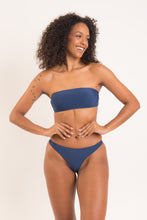 Carregar imagem no visualizador da galeria, Set Navy Bandeau-Reto Nice-Fio
