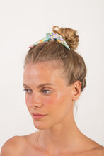 Carregar imagem no visualizador da galeria, Tiny-Garden Scrunchie
